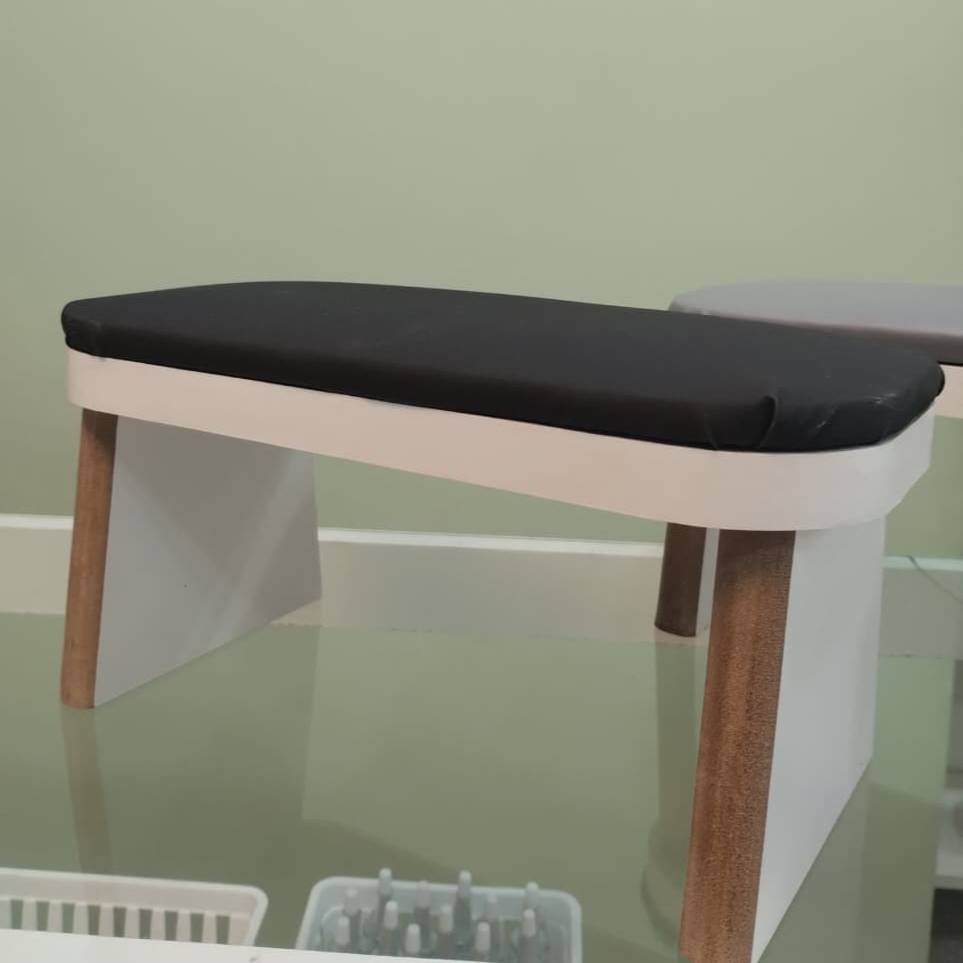 Apoya manos de madera