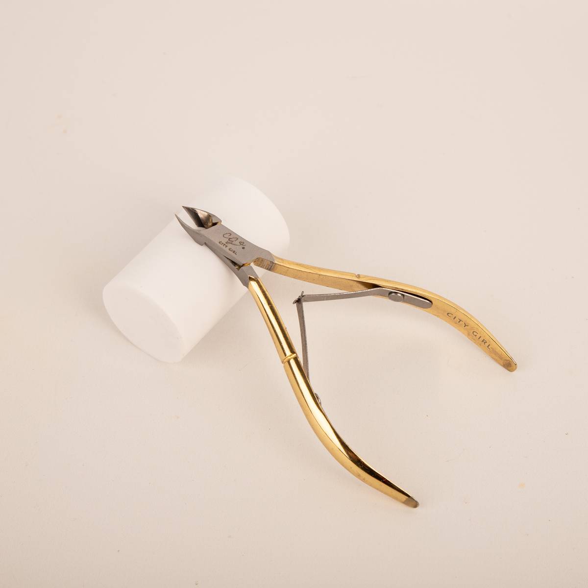 Corta Cutícula City Girl Dorado