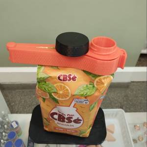 Cierra Bolsa con Pico Vertedor Grande