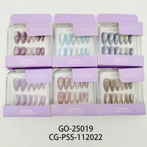 City Girl Press On Ojo de gato